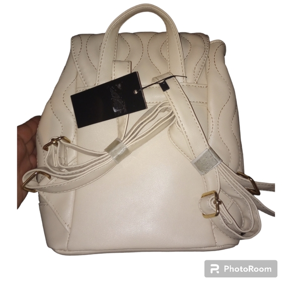 Alexis Bendel Women’s Vegan Leather Quilted Everyday Backpack for travel - Picture 4 of 10